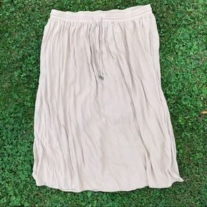 XL Plus Size Midi Skirt with Pockets by H&M